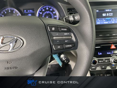 Used 2020 Hyundai Elantra SE FWD image 23