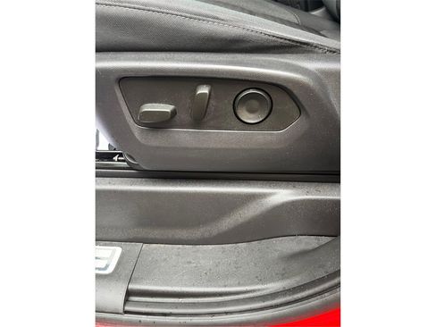 Used 2023 Chevrolet Silverado 1500 LT image 39