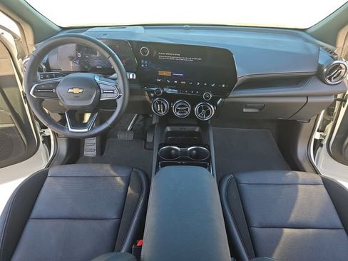 Used 2024 Chevrolet Blazer EV LT image 9