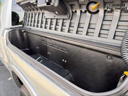 Used 2025 RAM 1500 Limited AWD/4WD image 26