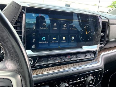 Used 2023 Chevrolet Silverado 1500 RST AWD/4WD image 19