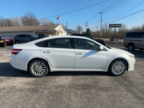 Used 2014 Toyota Avalon Limited w/ Technology Package image 9