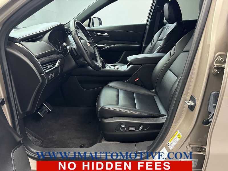 Used 2023 Cadillac XT4 Sport w/ Trailering Package AWD/4WD image 13