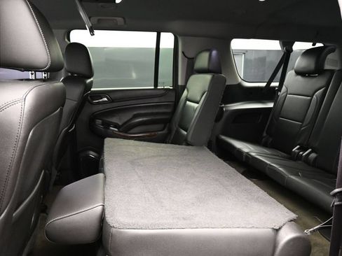 Used 2015 Chevrolet Suburban LT AWD/4WD image 27