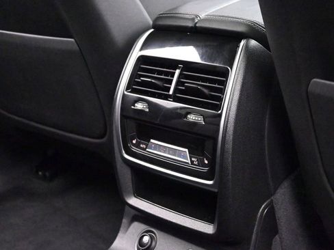 Used 2019 BMW X7 xDrive40i w/ Premium Package AWD/4WD image 22