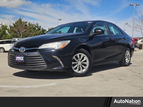 Used 2017 Toyota Camry LE image 1