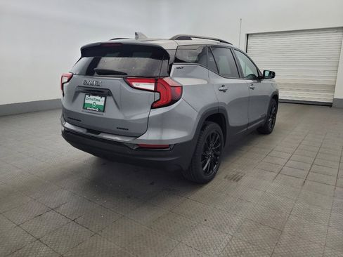 Used 2023 GMC Terrain SLT w/ Elevation Edition AWD/4WD image 9