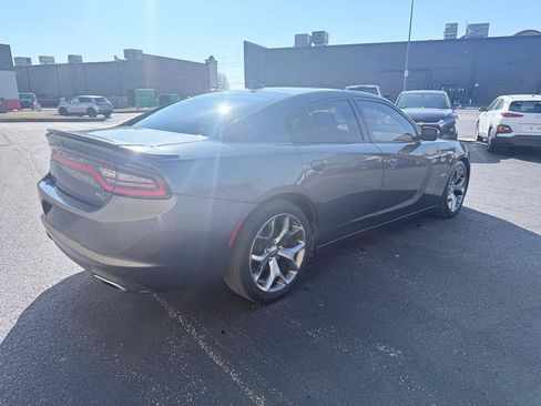 Used 2016 Dodge Charger R/T w/ Plus Group RWD image 5