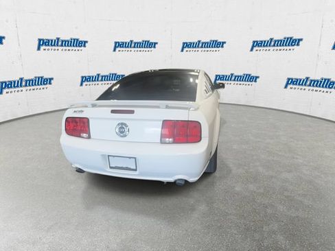Used 2009 Ford Mustang GT RWD image 10