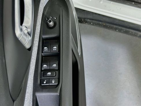 Used 2022 Jeep Compass Latitude w/ Convenience Group image 17