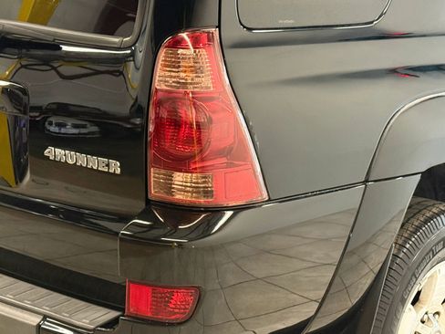 Used 2005 Toyota 4Runner Sport image 10