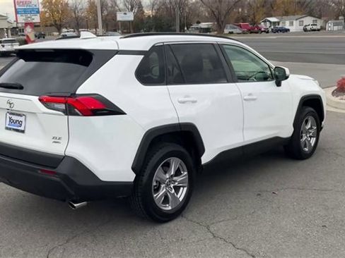 Used 2022 Toyota RAV4 XLE image 7