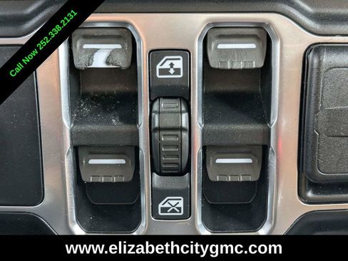 Used 2020 Jeep Wrangler Unlimited Sahara image 31