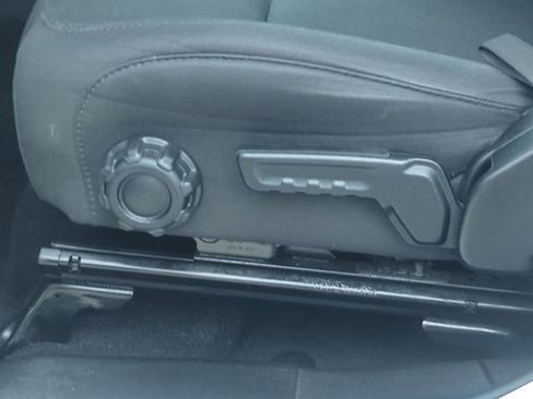 Certified 2023 Jeep Gladiator Overland image 18