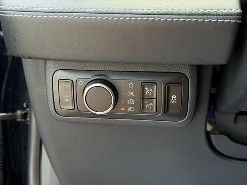 Used 2023 Ford Mustang Mach-E Premium AWD/4WD image 46