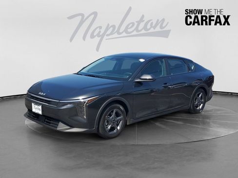 Used 2025 Kia K4 FWD image 1