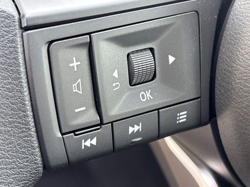 Certified 2025 Nissan Kicks S image 28