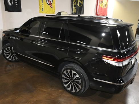 Used 2023 Lincoln Navigator Reserve image 80
