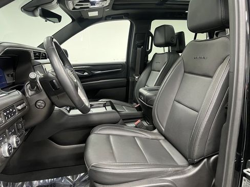 Used 2023 GMC Yukon Denali image 22