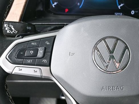 Certified 2024 Volkswagen Atlas SE w/ Panoramic Sunroof Package image 10