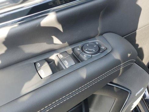 New 2026 GMC Yukon XL Elevation w/ Elevation Premium Package image 17