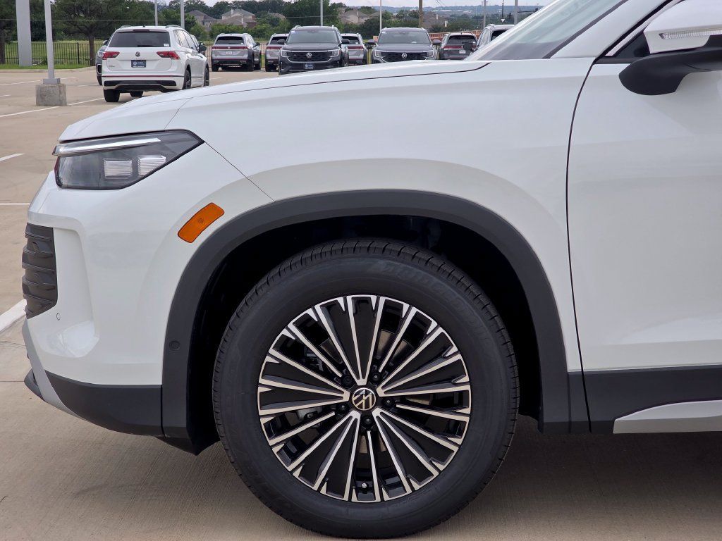 New 2026 Volkswagen Tiguan S FWD image 6