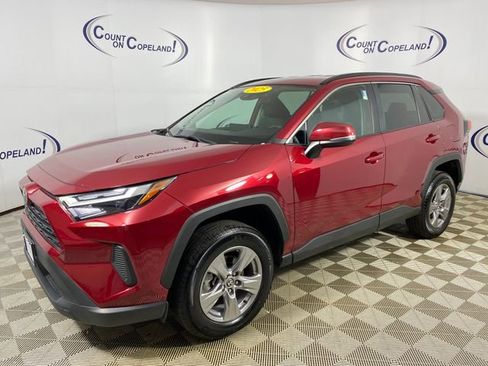 Used 2025 Toyota RAV4 XLE image 3
