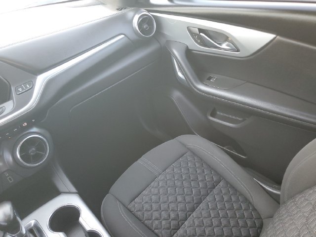 Used 2019 Chevrolet Blazer LT FWD image 18