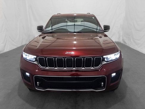 Used 2022 Jeep Grand Cherokee Overland image 2