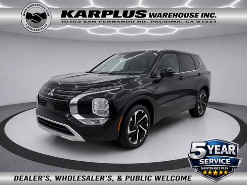 Used 2024 Mitsubishi Outlander SE AWD/4WD image 1
