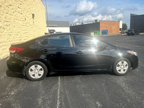 Used 2018 Kia Forte LX w/ LX Popular Package image 6