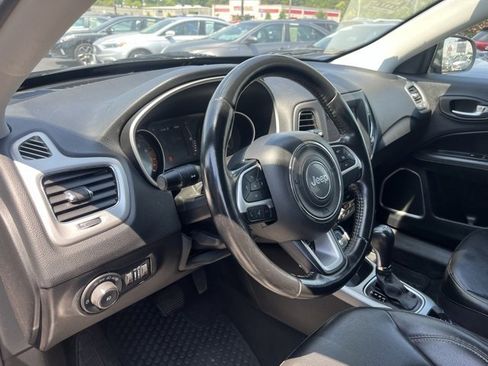 Used 2020 Jeep Compass Latitude w/ Cold Weather Group image 15