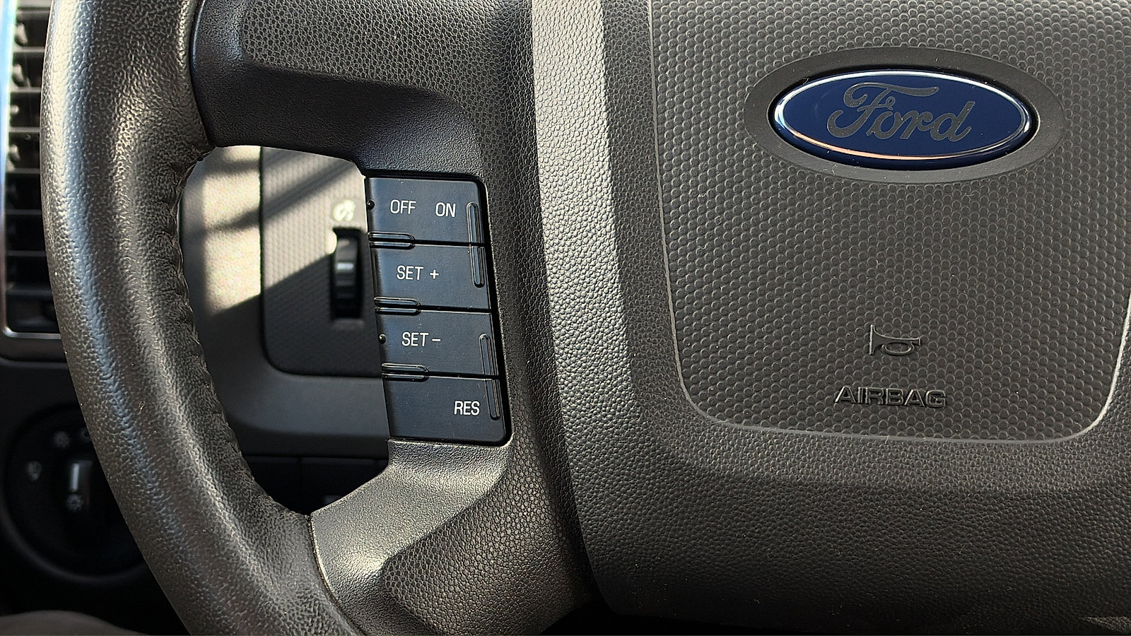 Used 2011 Ford Escape Limited AWD/4WD image 11