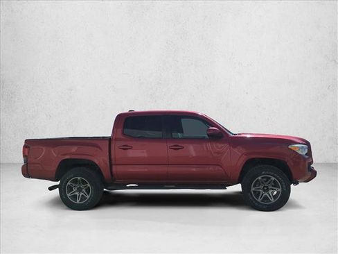 Used 2018 Toyota Tacoma SR w/ SR Convenience Package image 4