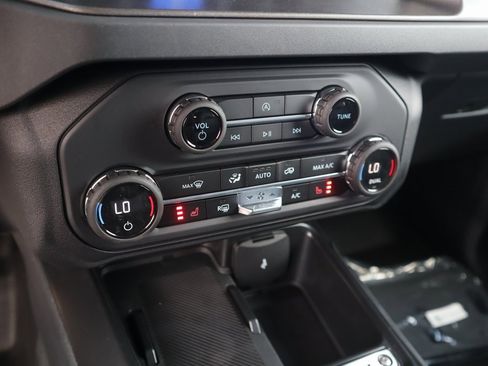 New 2025 Ford Bronco Big Bend image 9