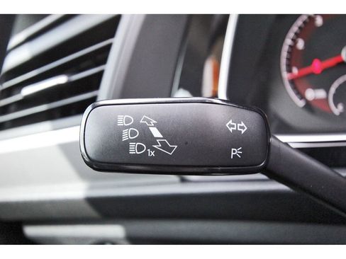 Used 2020 Volkswagen Jetta SE FWD image 21