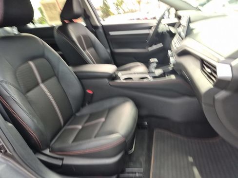 Used 2025 Nissan Altima 2.5 SR FWD image 31