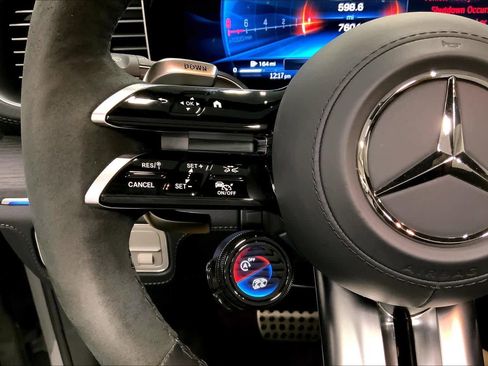 Used 2025 Mercedes-Benz GLE 53 AMG 4MATIC Coupe image 22