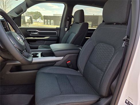 New 2026 RAM 1500 Big Horn AWD/4WD image 15