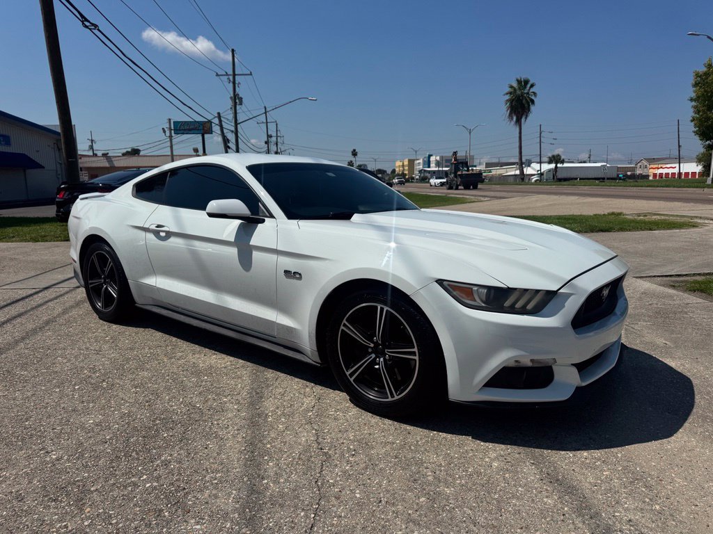 Used 2016 Ford Mustang GT Premium w/ Equipment Group 401A RWD image 3