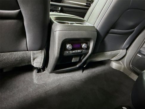 Used 2026 Chevrolet Traverse High Country AWD/4WD image 26