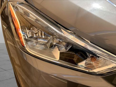 Used 2020 Nissan Kicks SV FWD image 27