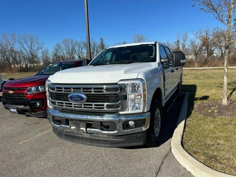 Used 2024 Ford F250 XLT w/ FX4 Off-Road Package image 14