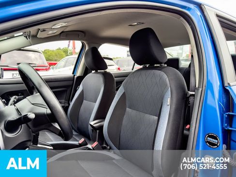 Used 2024 Nissan Versa SV FWD image 8