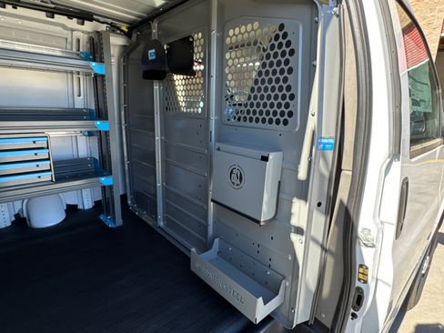 New 2025 GMC Savana 2500 w/ Driver Convenience Package image 25