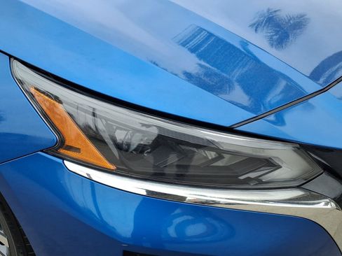 Certified 2025 Nissan Altima 2.5 SV FWD image 2