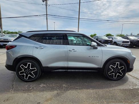 Used 2023 Chevrolet Blazer RS w/ Driver Confidence II Package AWD/4WD image 6