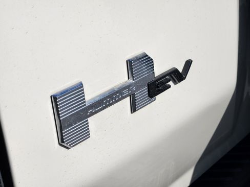New 2026 GMC Hummer EV SUV image 7