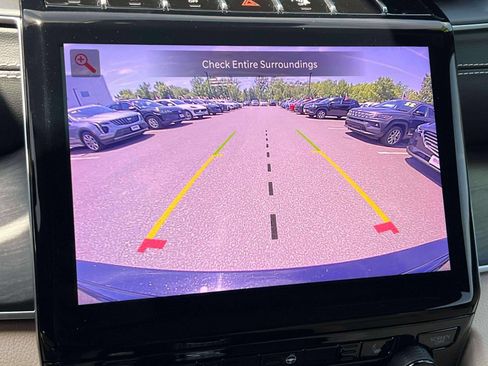 Used 2023 Jeep Grand Cherokee Limited w/ MOPAR Finishing Package AWD/4WD image 12