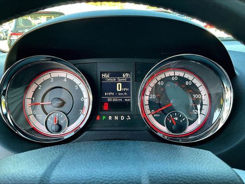 Used 2020 Dodge Grand Caravan GT FWD image 11